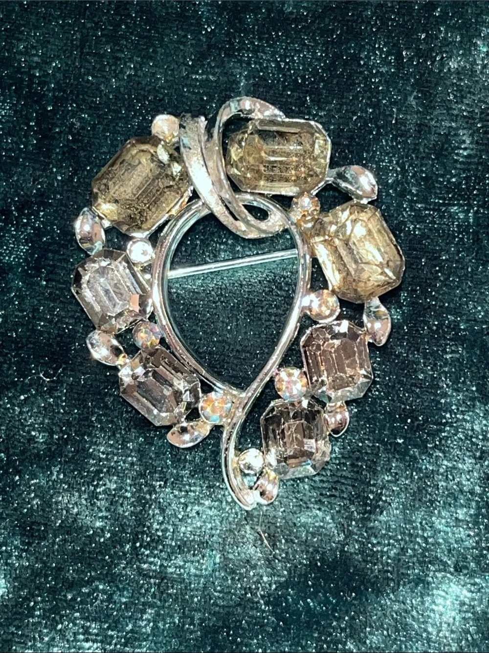 Vintage Signed Lisner Smoky Gray Rhinestone Brooch Pin Silver Tone